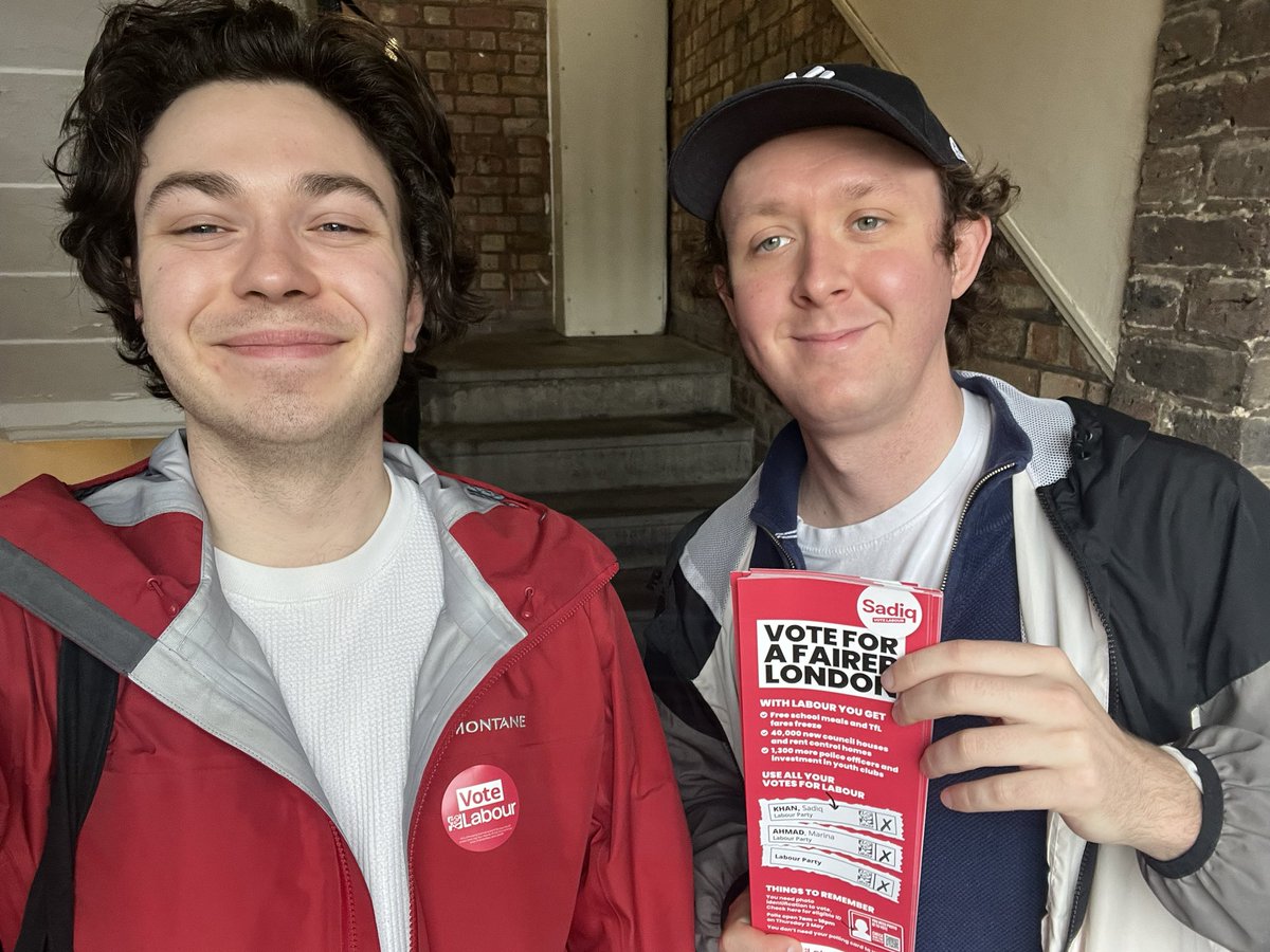 It’s polling day. 🗳️ Out right now campaigning for @SadiqKhan. Vote #Labour today! 🌹