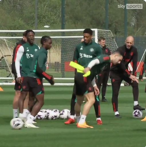 Anthony Martial a repris l'entraînement avec le groupe. #MUFC