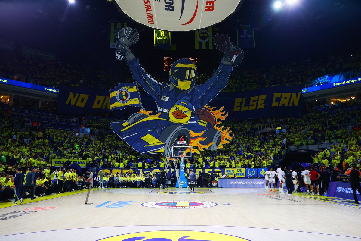 Hem kadınlarda hem de erkeklerde EuroLeague şampiyonu tek takım,

Türk basketbolunun lokomotifi,

Çok yaşa Fenerbahçe! 💛💙