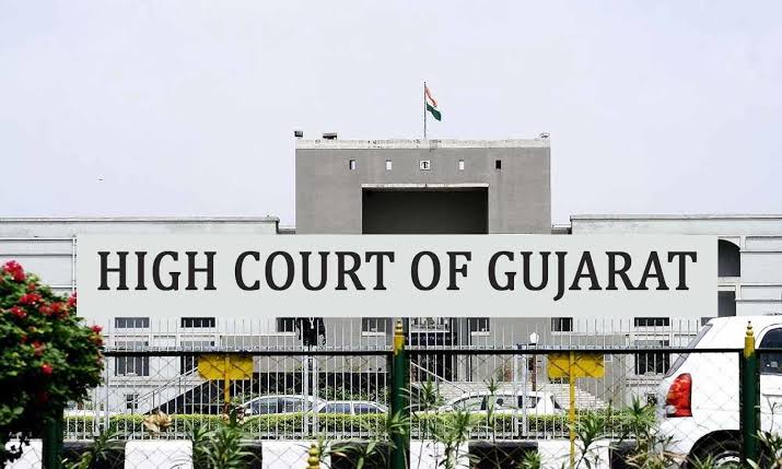 #GujaratHighCourt urges designation of additional special courts for NDPS Act cases. Justices AS Supehia and Vimal K Vyas highlight the shortage, with only 1 current special court.

#NDPD