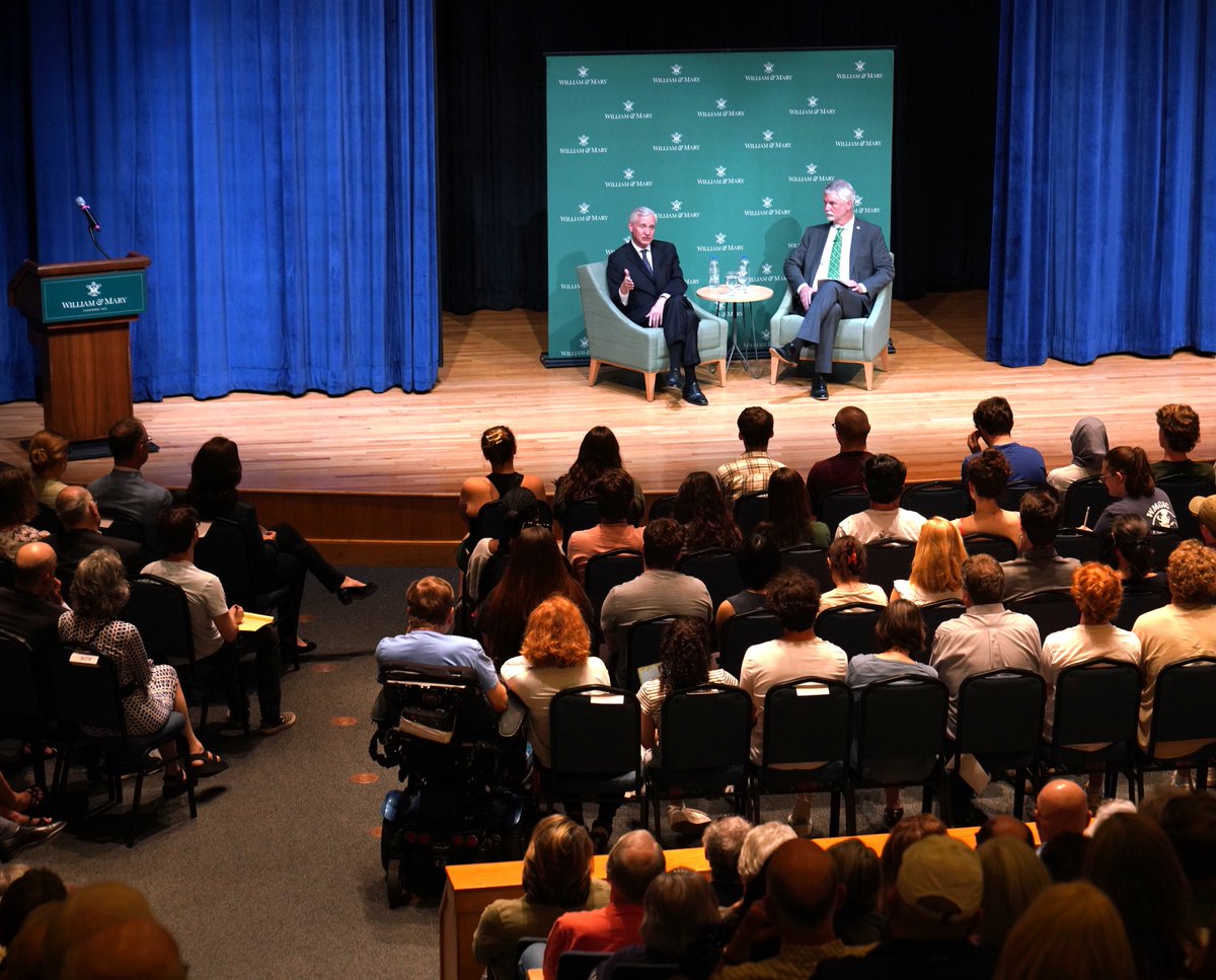 We were missing the two ferns but had a great conversation with John Meacham (@williamandmary's 2024 Hunter Andrews Fellow) about American politics, biographies, and the role of universities in democracies. He was smart, generous with his time, and really funny.