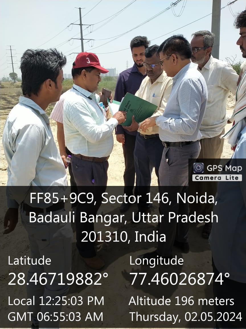 noida_authority's tweet image. आज प्राधिकरण के अधिकारियों ने @UPIrrigationDep के अधिकारियों के साथ संयुक्त रूप से हिंडन अप्रोच रोड का स्थलीय निरीक्षण किया। निरीक्षण के दौरान प्राधिकरण के अधिकारियों द्वारा सम्बंधित रोड के निर्माण कार्य का जायजा लिया।
#NoidaAuthority
#NoidaDevelopment