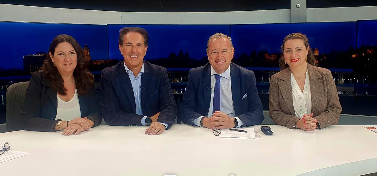 La semana pasada en el programa de Luces de actualidad, conducido por Pepe Palacios, contó con los tertulianos Rocío Gaspar y David Armada y nuestra coordinadora Gema Lobillo

Las listas de espera en la #SanidadPública y los #precios de la #vivienda

youtube.com/watch?v=0XL1p9…