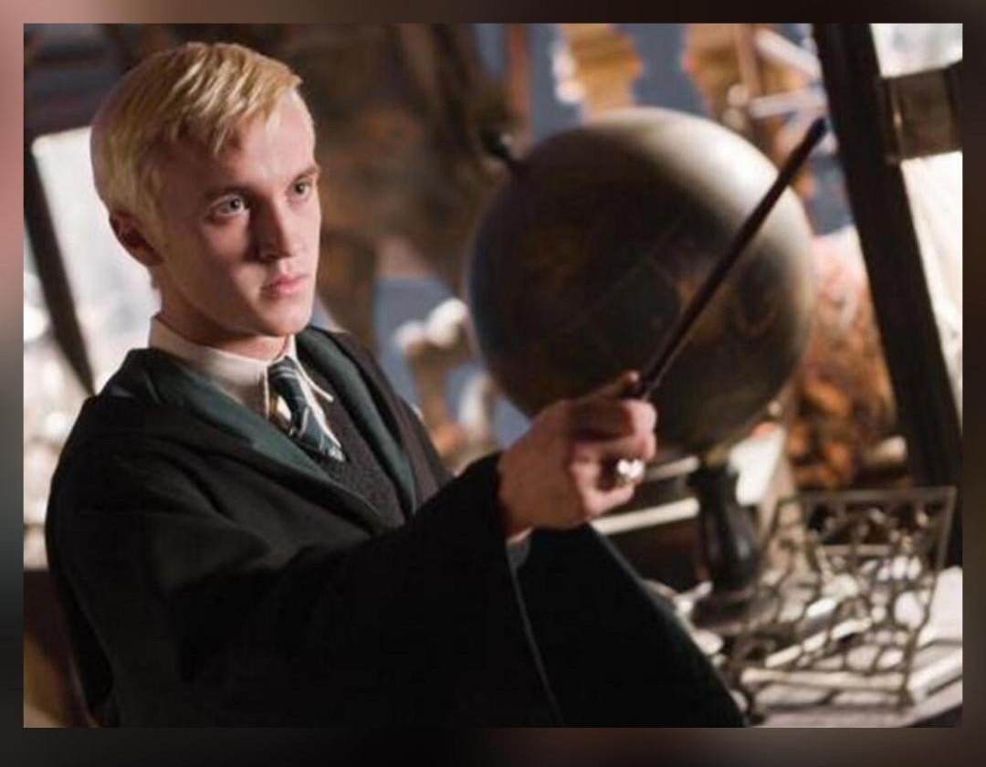 Exciting news for Potterheads and history buffs alike! 🧙‍♂️✨ Tom Felton, aka Draco Malfoy, is stepping into a new role in Hansal Mehta's web series 'Gandhi'. 🎬 Can't wait to see him bring his magic to this stellar international cast! #TomFelton #Gandhi #NewRole