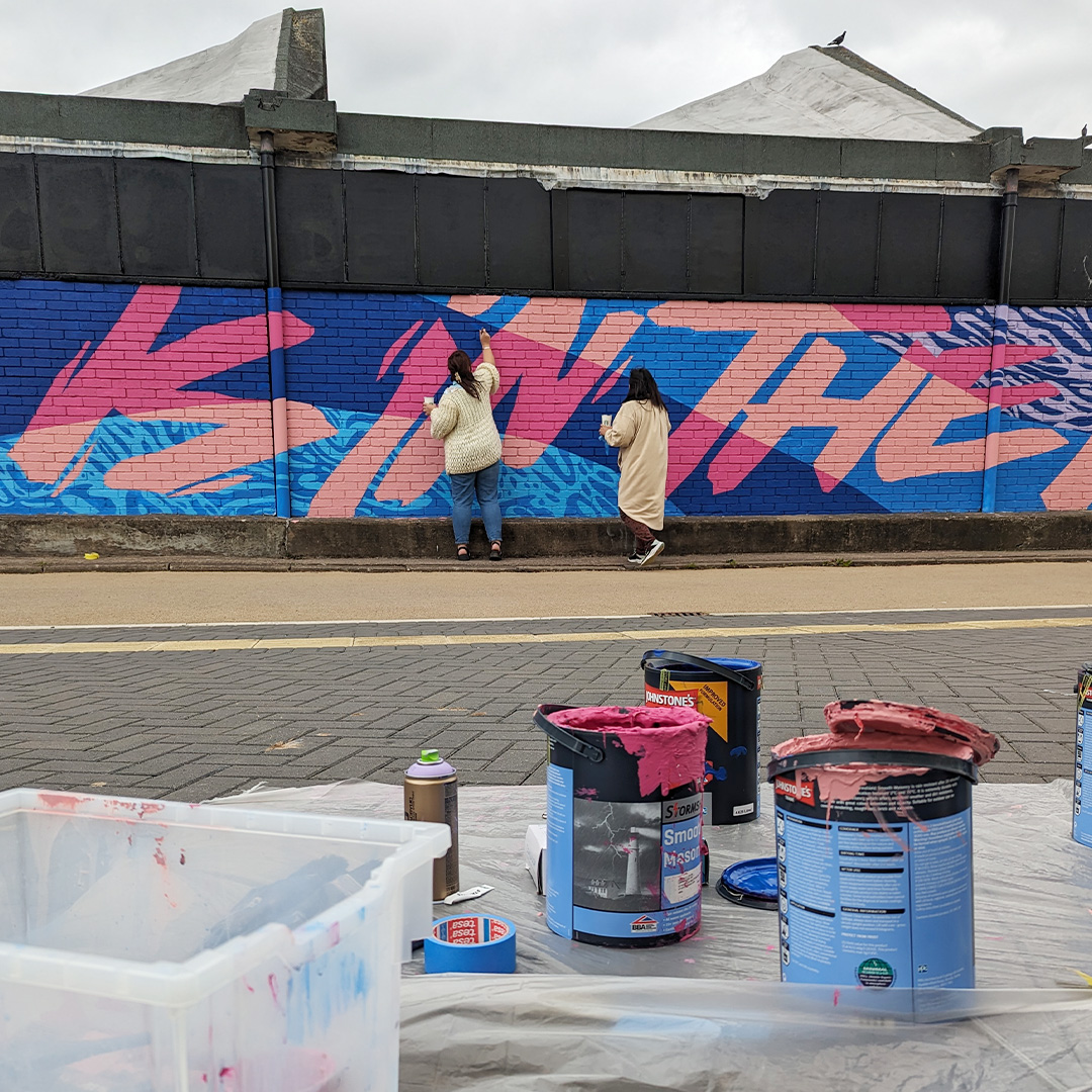 Our students have been hard at work bringing this mural to life and transforming a vandalised wall beside the Elizabeth Garrett Anderson building, featuring a quote by Worcestershire composer Edward Elgar 🎨 Read more here 👉 bit.ly/3Wqmdva #WorcesterUni #Worcester