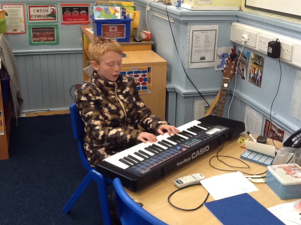 Blwyddyn 5 practised their djembe drumming skills in music this week - and we had solo piano playing too! Gwych! #birch24M #birch24EA #birch24well #birch24Y5