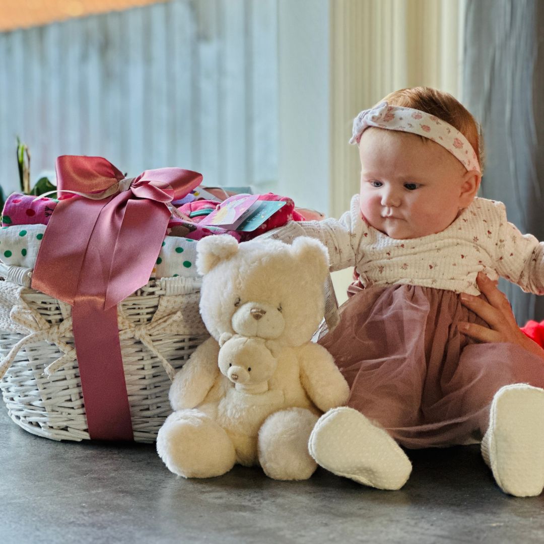 Today is Baby Day 👶👩‍🍼 💛 We just love to see photos of new parents & babies enjoying our Baby Gift Baskets 😍 Or share a photo of your baby with their favourite toy 💕 ow.ly/J9F750RutXh #BabyDay #BabyGifts #BabyGiftBaskets #BabyBaskets #NewBabyGifts #NewParentGifts
