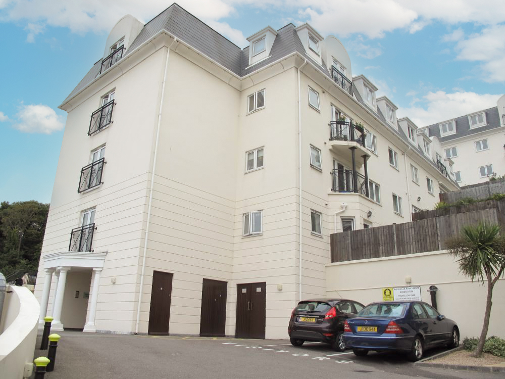 AVAILABLE TO RENT | ST HELIER

Asking £1,650 pcm

Please contact lettings@indigo.je
or call 01534 639955

#indigoestates #channelislands #AvailableToRent #StHelier #TwoBedroomApartment #FourthFloor #LiftAccess #DesignatedParking 

cstu.io/ae0cc7