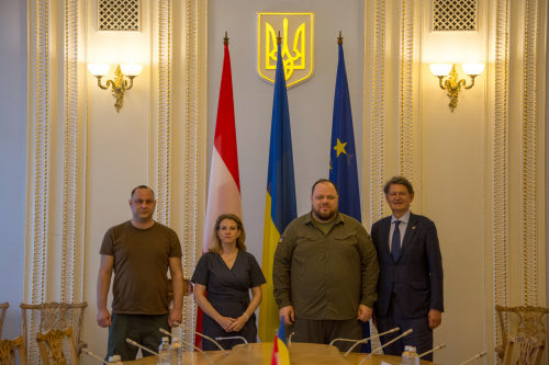 @paulhebauer @FHollwarth Meinst du euer Kollaborationsabkommen mit den Bandera/Asov-N@zis in Kiew? Oder die Glanzidee Österreich als Staat aufzulösen und in einen Moloch EUdSSr einzubringen?