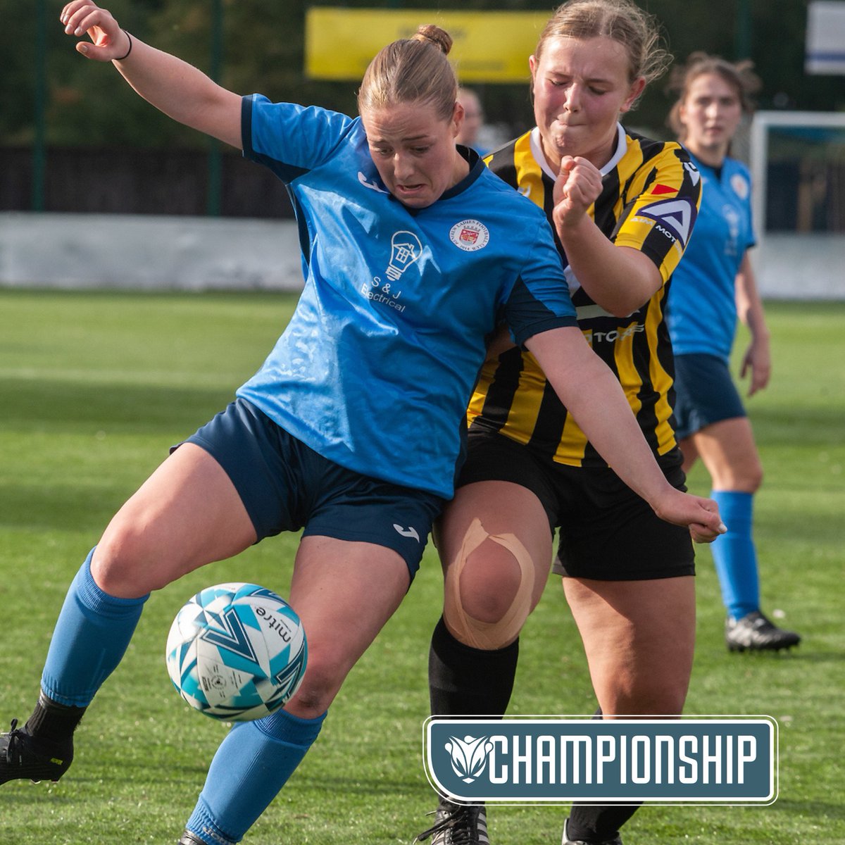 CHAMPIONSHIP ACTION Only one game in the #SWFChampionship this Sunday, as Renfrew look to make amends for their derby defeat against visiting Hutchison Vale. #BeTheDifference 📷 Russel Hutcheson | Sportpix