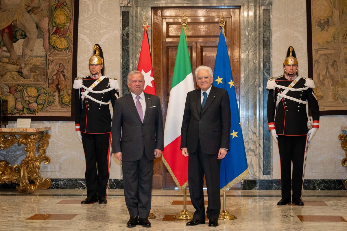 عاجل | جلالة الملك عبدالله  يؤكد خلال لقائه مع الرئيس الإيطالي سيرجيو ماتاريلا في روما ضرورة وقف الكارثة الإنسانية في #غزة ، محذرا من تداعيات الهجوم الإسرائيلي على #رفح 
#الأردن #إيطاليا