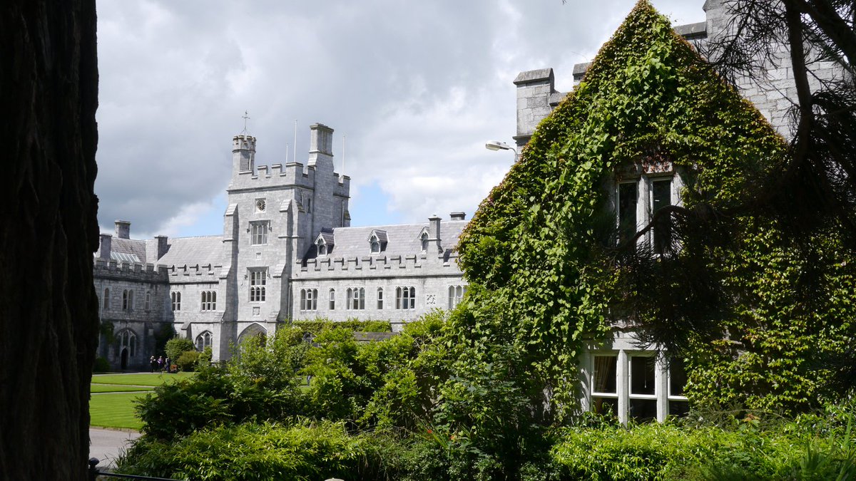 📣PhD Studentship in care research available from October 2024
The 3 year studentship will be hosted by <a href="/ISS21UCC/">ISS21</a>  in conjunction with <a href="/UCCAppSoc/">AppliedSocialStudies</a> 
🗓️Deadline for applications is Fri 28th June 2024.
Learn more at the link below ⬇️
ucc.ie/en/iss21/news/…