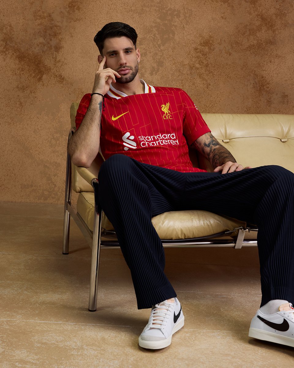 Liverpool have released their new home kit for the 2024-25 season 🔴

#EmiratesFACup