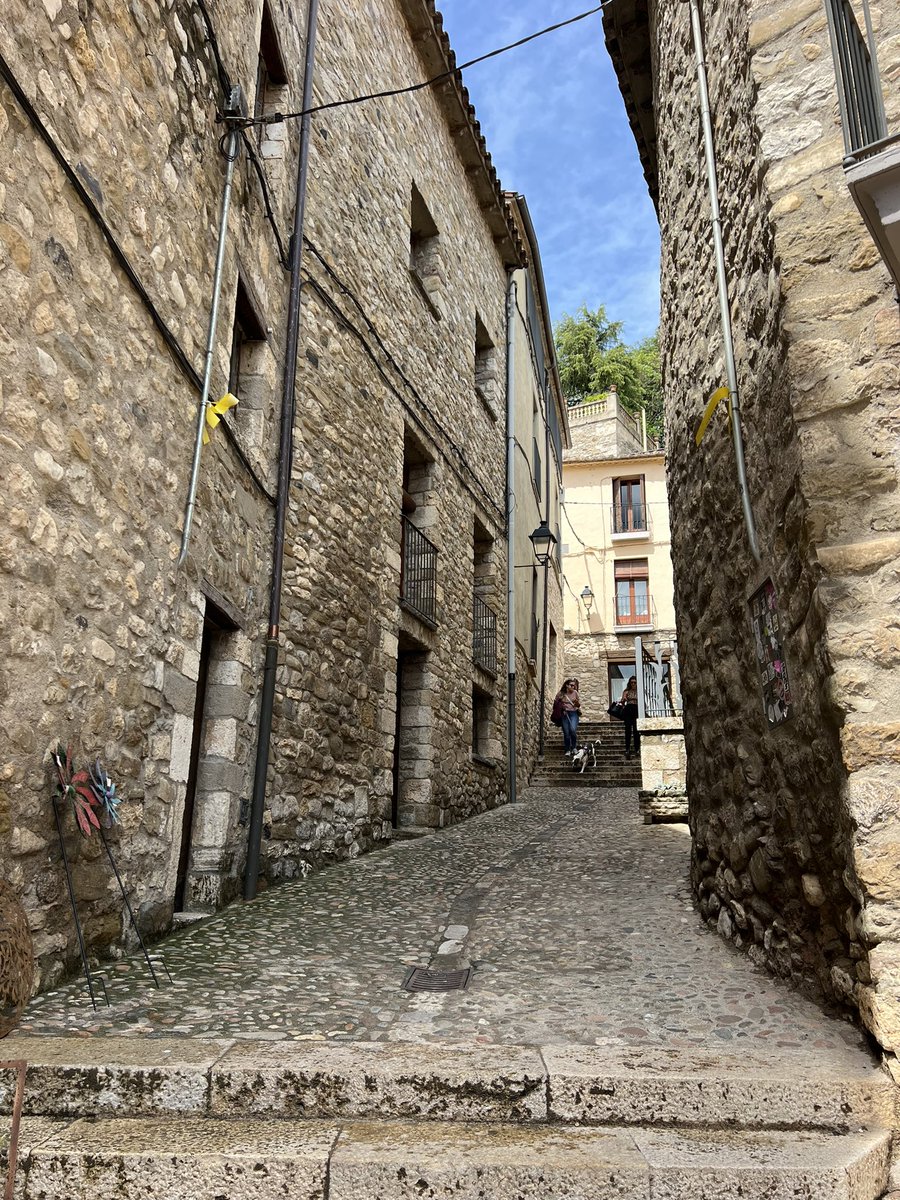 Besalú y su puente hermoso