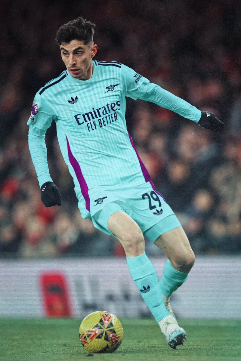Arsenal’s 2024/25 third kit. Thoughts? 👀