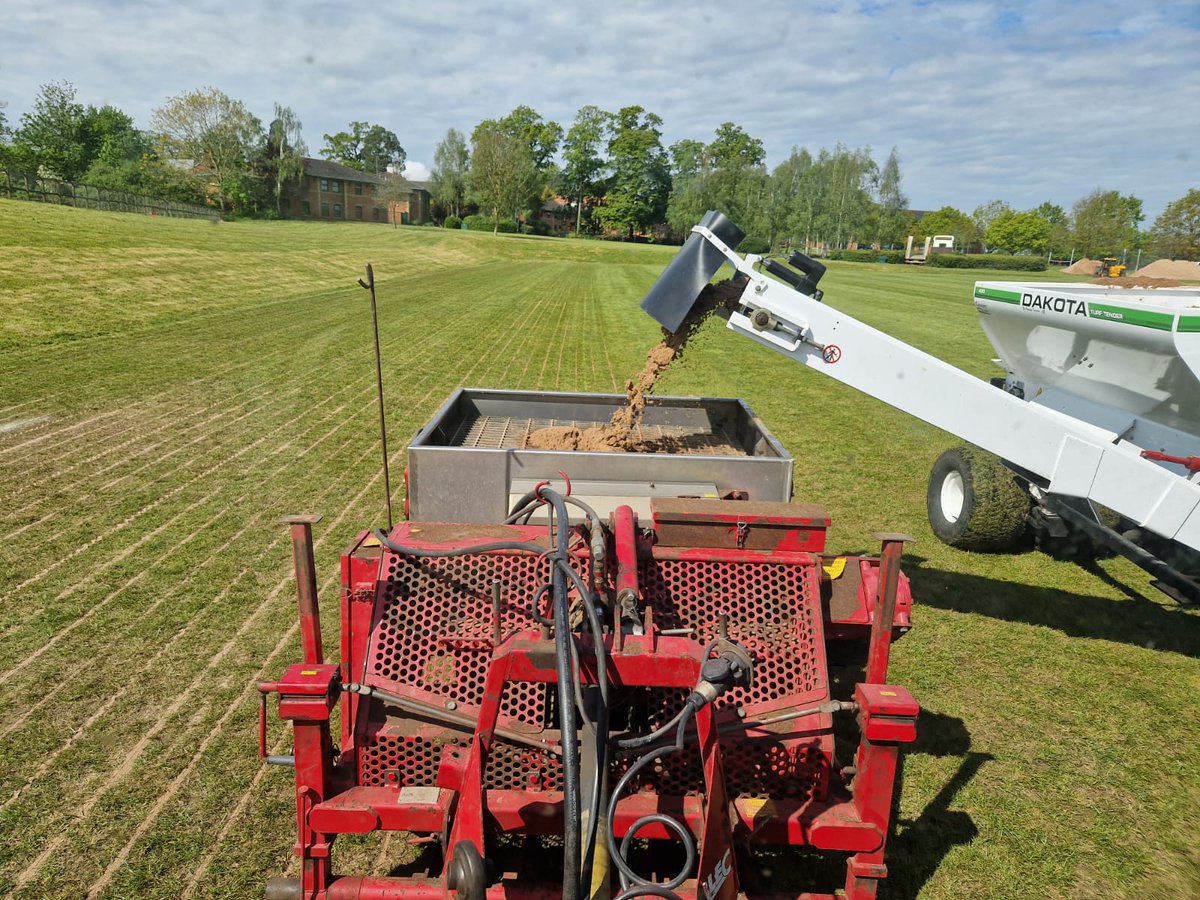 EcosolTurfcare's tweet image. We offer sand banding to provide a secondary drainage system to fine and outfield turf which already has a system of pipes and/or gravel in place. Here we are in action this week at @hartpury . #drainage #sportspitches #BLEC #sandmaster #secondarydrainage