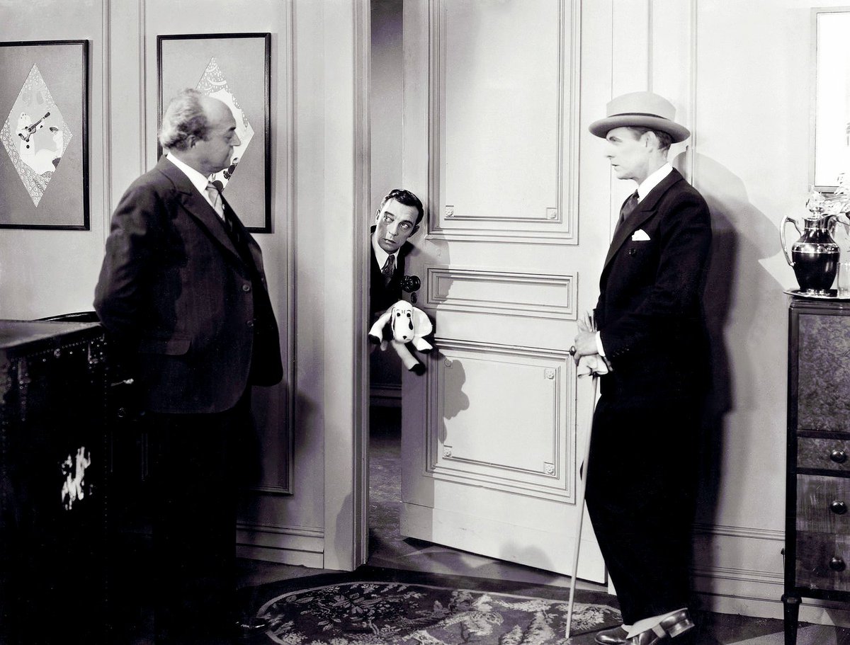 Buster Keaton and Edward Earle
Spite Marriage - 1929

#busterkeaton #edwardearle #damfino #oldhollywood #silentfilms