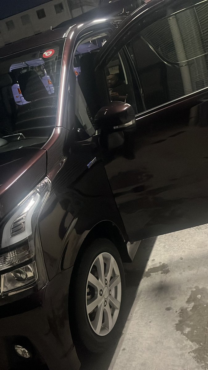 Asaka0416's tweet image. ナイター洗車
明日も仕事だとか💦
#POML
#THECLASS
#BLUEMIX
＃シャンプー洗車のみ