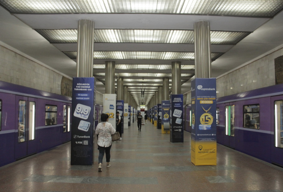 Baku_metro tweet picture