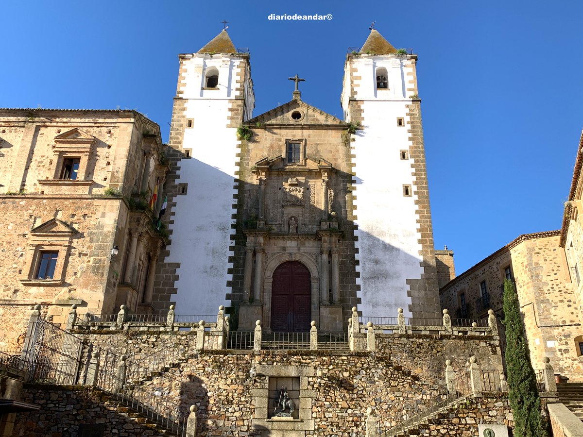 Si es que Cáceres es bonita la mires por donde la mires, y la visites cuando la visites. Ciudad Patrimonio de la Humanidad. #diariodeandar #Extremadura #Cáceres #Spain