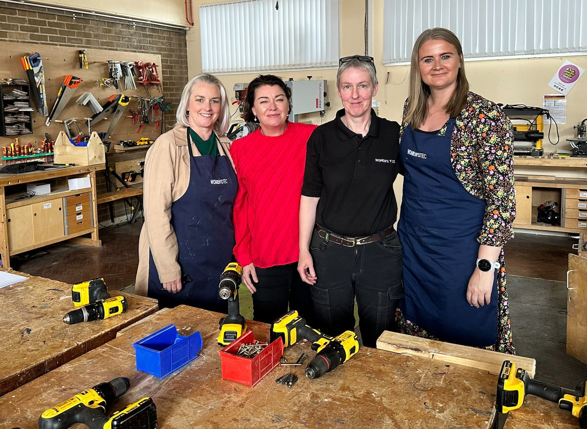 As part of a range of visits, Junior Ministers Aisling Reilly and Pam Cameron visited @FootprintsWomen and @womenstec in Belfast. The Ministers heard about each of the organisations’ work within the community, including crisis intervention services and providing skills training,…