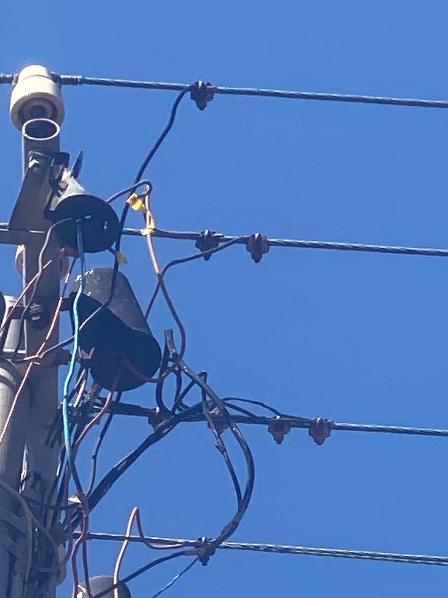 Illegal connections are dangerous and can cause electrical fires. Report illegal connections on 012 358 7095/6 #TshwaneYaTima