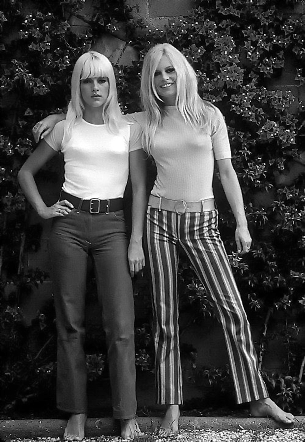 Brigitte Bardot and Sylvie Vartan