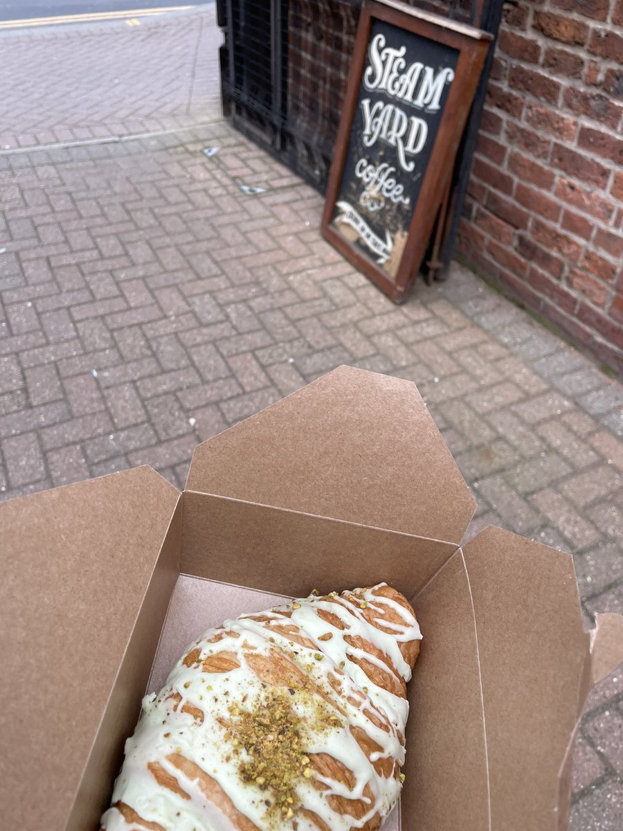 Starting the day right with a pistachio croissant the size of my face from @SteamYard 🥐