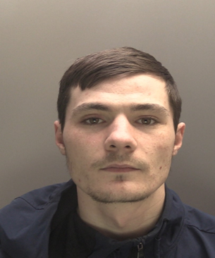 WANTED | Have you seen this man? 19-year-old John Paul Rimington from #Southport is wanted on a warrant issued by #Liverpool Crown Court relating to drug offences. He has links to areas in #Ainsdale and #Birkdale. Contact us @MerPolCC or @CrimestoppersUK orlo.uk/UObiG