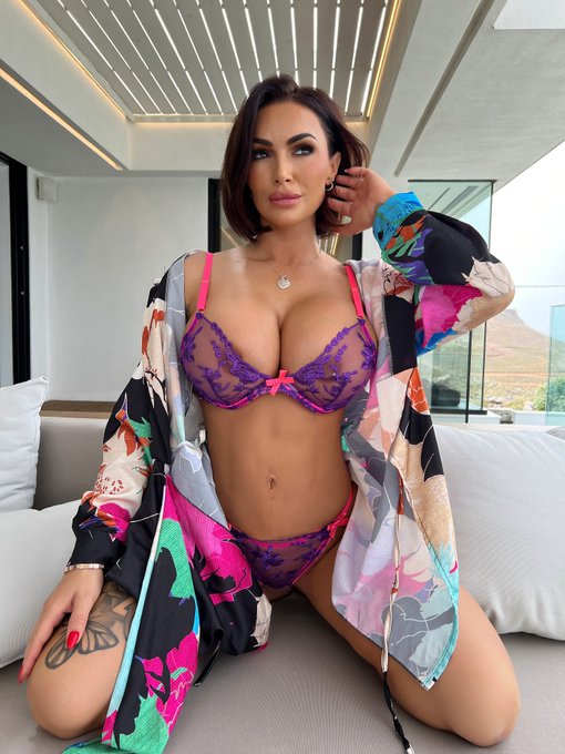 ⏰FREE VIP for 24 HOURS on my Page⏰                                          🆓 https://t.co/xemX1iFx4o