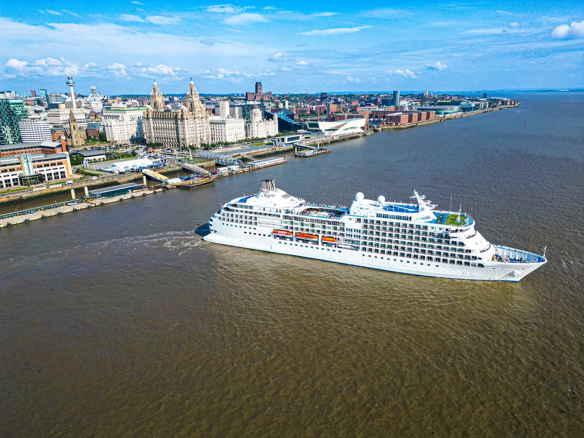 May has arrived which also kickstarts the arrival of various majestic cruise ships in Liverpool! Let the sea adventures begin 🚢 🌊 ☀️ 

#Liverpool #cruiseship 

@ExploreLpool @scousescene @VisitLiverpool @LivEchonews @angiesliverpool @pandocruises @VikingCruises @CruiseNorwegian