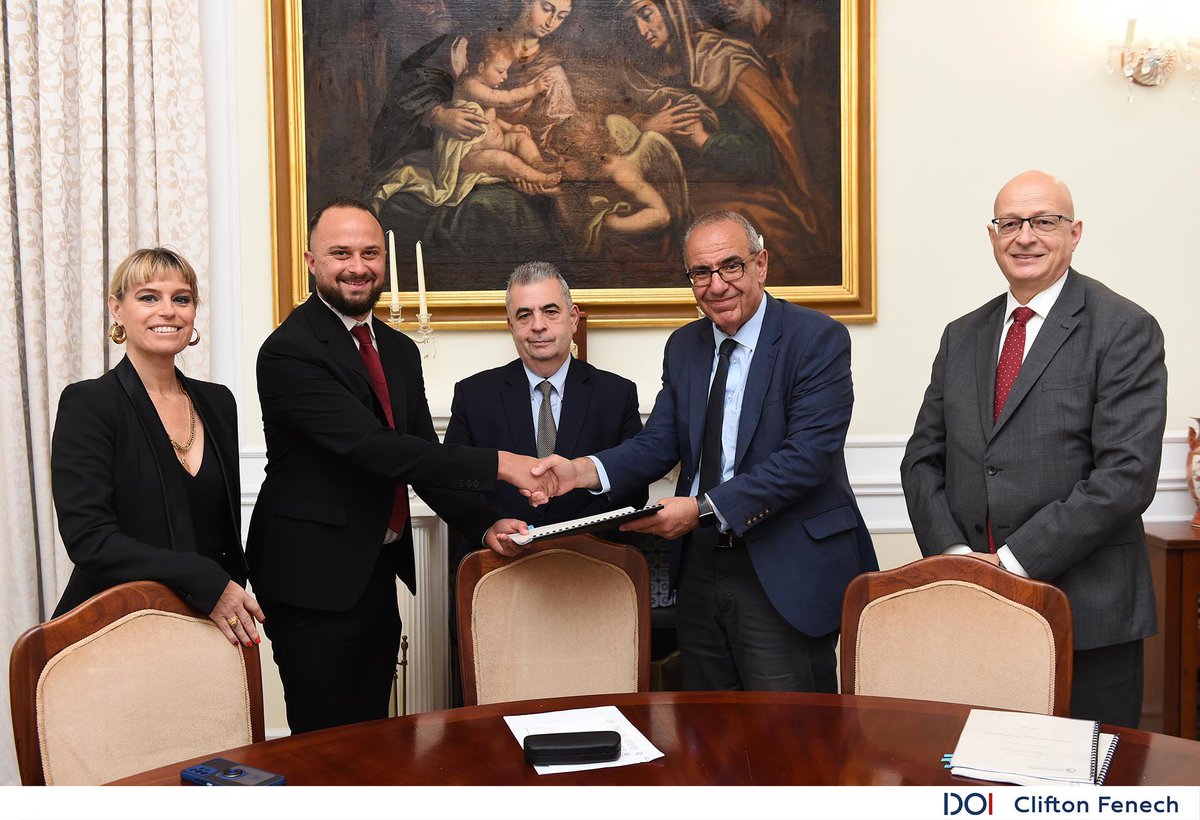 A new social agreement has been signed with Victim Support Malta to bolster #CommunityServices, providing vital support for individuals facing challenges. 🤝 This initiative, allocating €600,000 over 3 years, ensures ongoing assistance from this NGO.