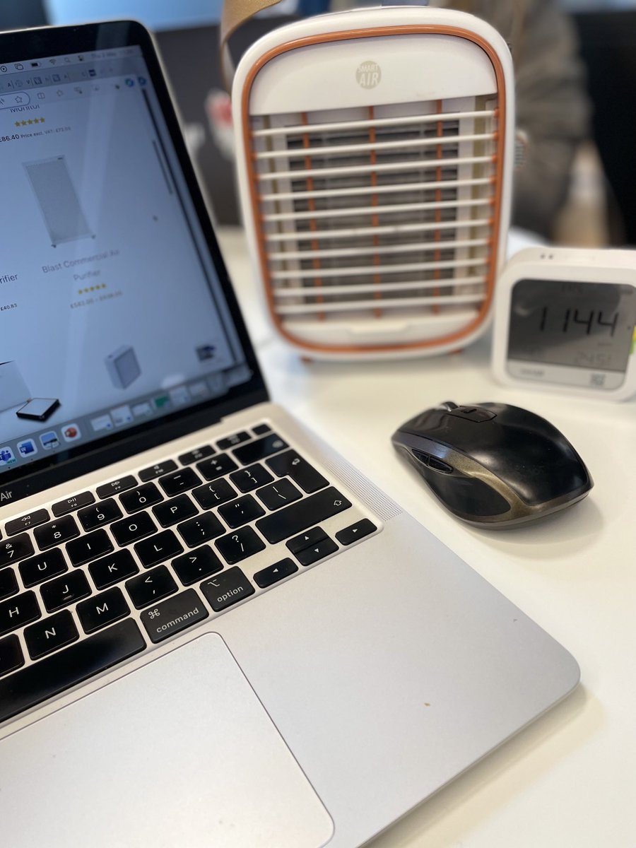 The QT3 travel air purifier and CO2 monitor in a #coworking space 💨 #CleanAir #BreatheSafe #AirPurifier #AirQuality