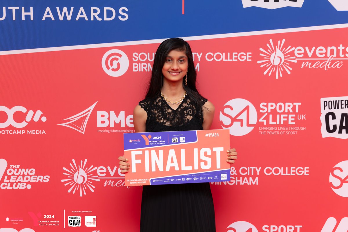 Last weekend, Anusha from Lower Sixth attended the Inspirational Youth Awards and made it to the top 3 finalists in the 'Outstanding Contribution to the Community' category. Congratulations Anusha 👏🏆