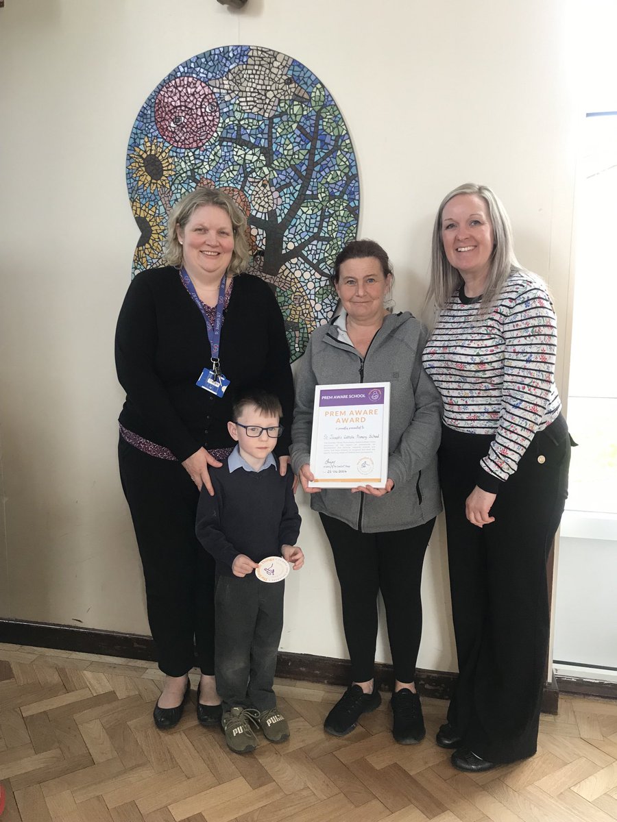 Congratulations to ⁦@stjdinnington⁩ who are now a Prem Aware School 🤩 This is so important for families like Hunter-Lee who was born at just 24 weeks and his Nanan. He’s an absolute super star 🌟 ⁦@_SmallestThings⁩ #feelingproud 💜💜