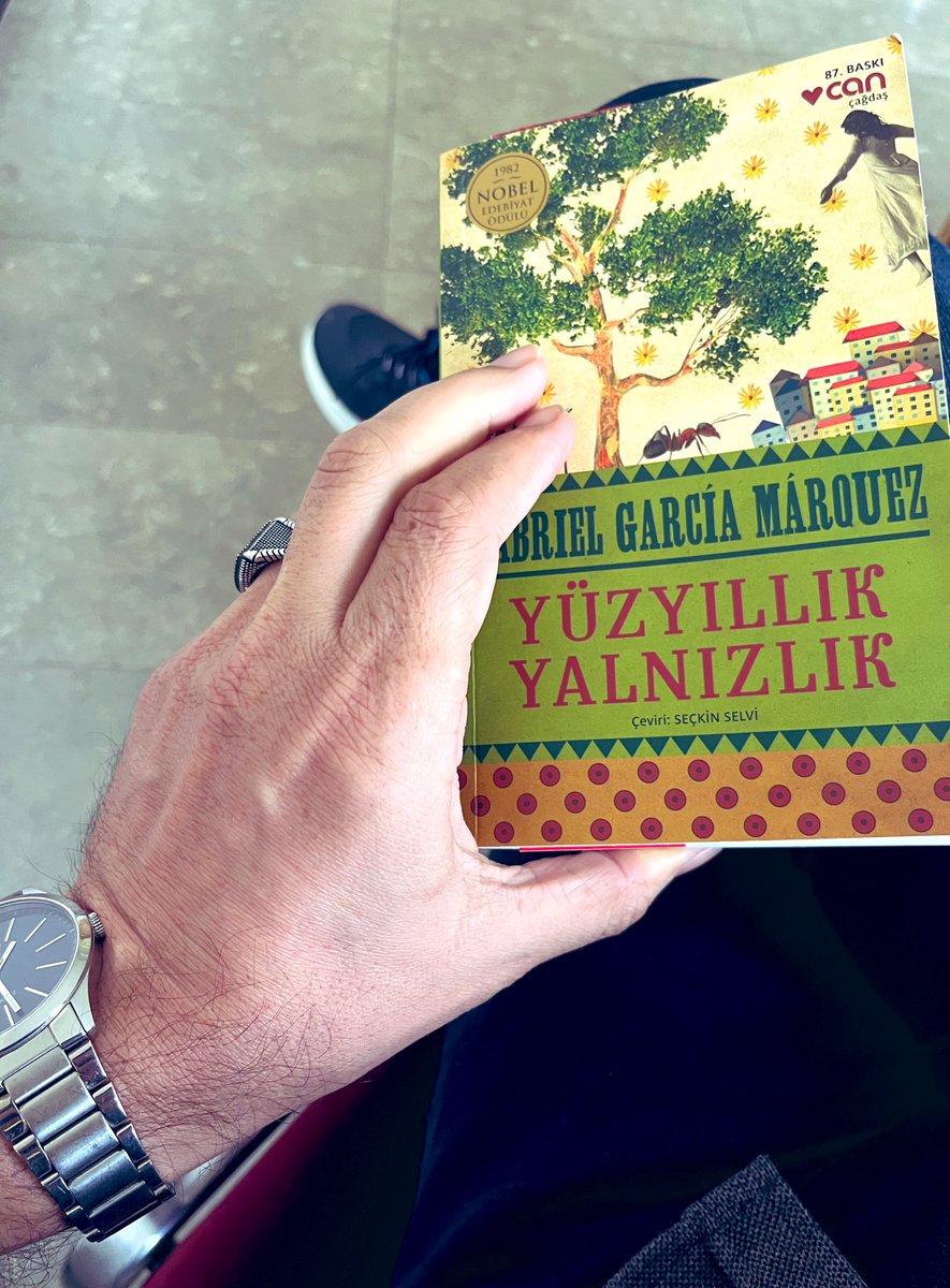 Yine Gabriel Garcia Marquez’e düştü gönlümüz.🍀🎈