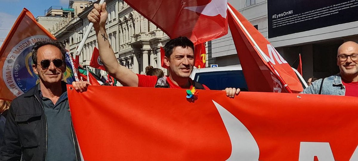 To mark Labour Day (#MayDay), @mera25_gr, @mera25_de and @mera25_it members and supporters took to the streets across Europe to celebrate the occasion, as well as to champion ongoing pressing issues. Read more: diem25.org/diem25-and-mer…