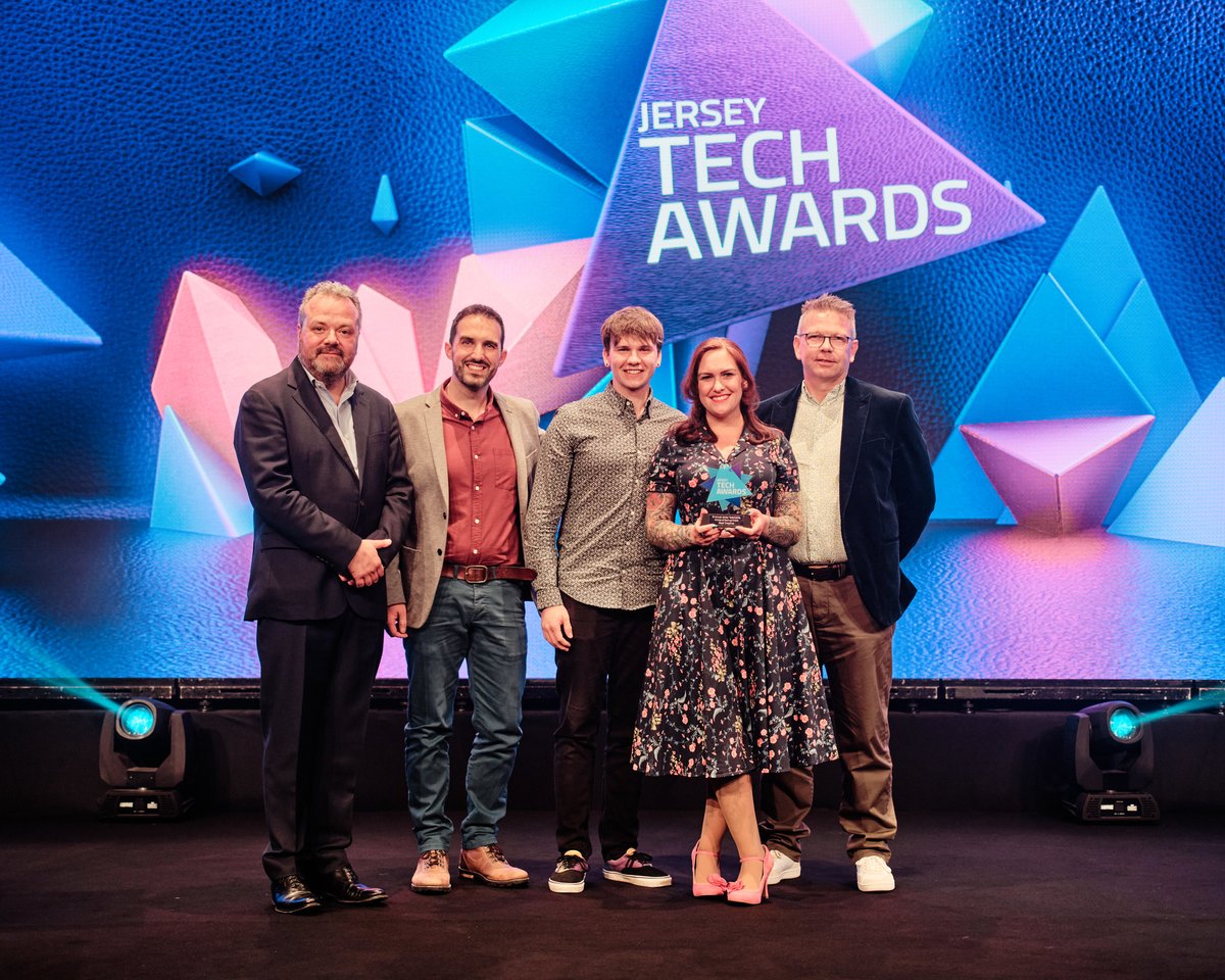 Carey Olsen proudly sponsored the start-up award at @DigitalJersey's 6th annual Tech Awards. Congratulations to Reel Creative on their well-deserved win and thank you to partner Peter German for presenting the award on our behalf. #Tech #Digital #StartUp #Video #Jersey