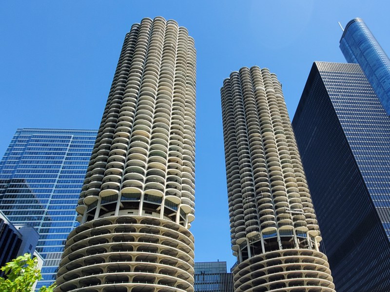 Take our FREE, self-guided Loop / Architecture walking tour today! See amazing buildings & great public #art. evisitorguide.com/chicago/metrow…

#Chicago #sightseeing #travel #budgettravel #tours #walkingtours #freetours #architecture @ChiLoopAlliance #SightseeingMadeSimple.
