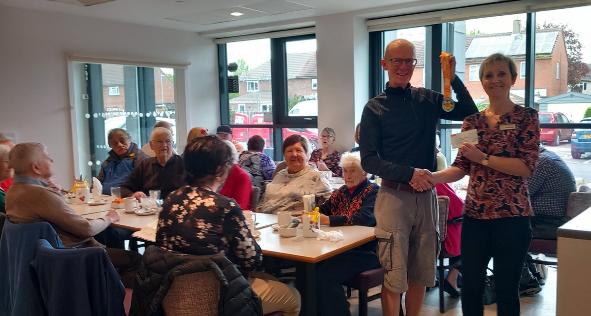 Lincoln Social Group had a lunch out in memory of former member, Hilda Codd. At the meal, Paul Lambert who ran the Rutland Half Marathon in aid of LLBS presented a cheque to Lisa, our Volunteer Coordinator, for an amazing £415. #lincolnandlindseyblindsociety