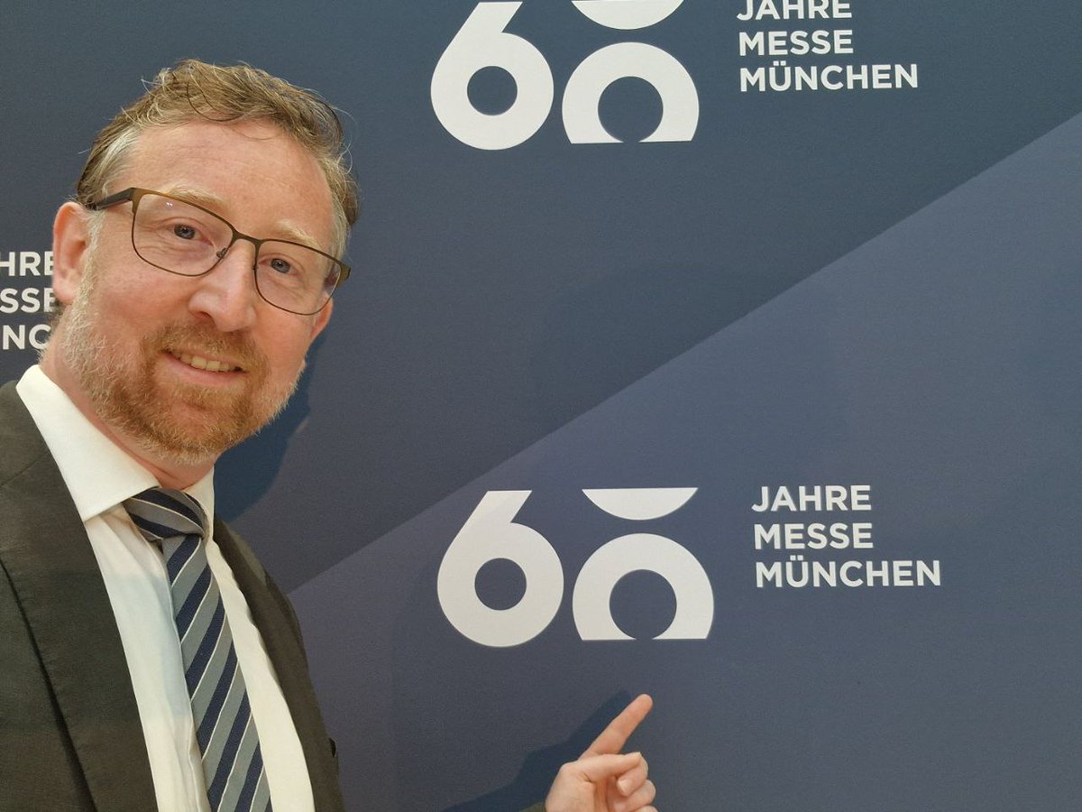 Heute bin ich bei 60 Jahre @messemuenchen.

Herzlichen Glückwunsch und auf die nächsten erfolgreichen 60 Jahre, #Bayern geht voran! #München