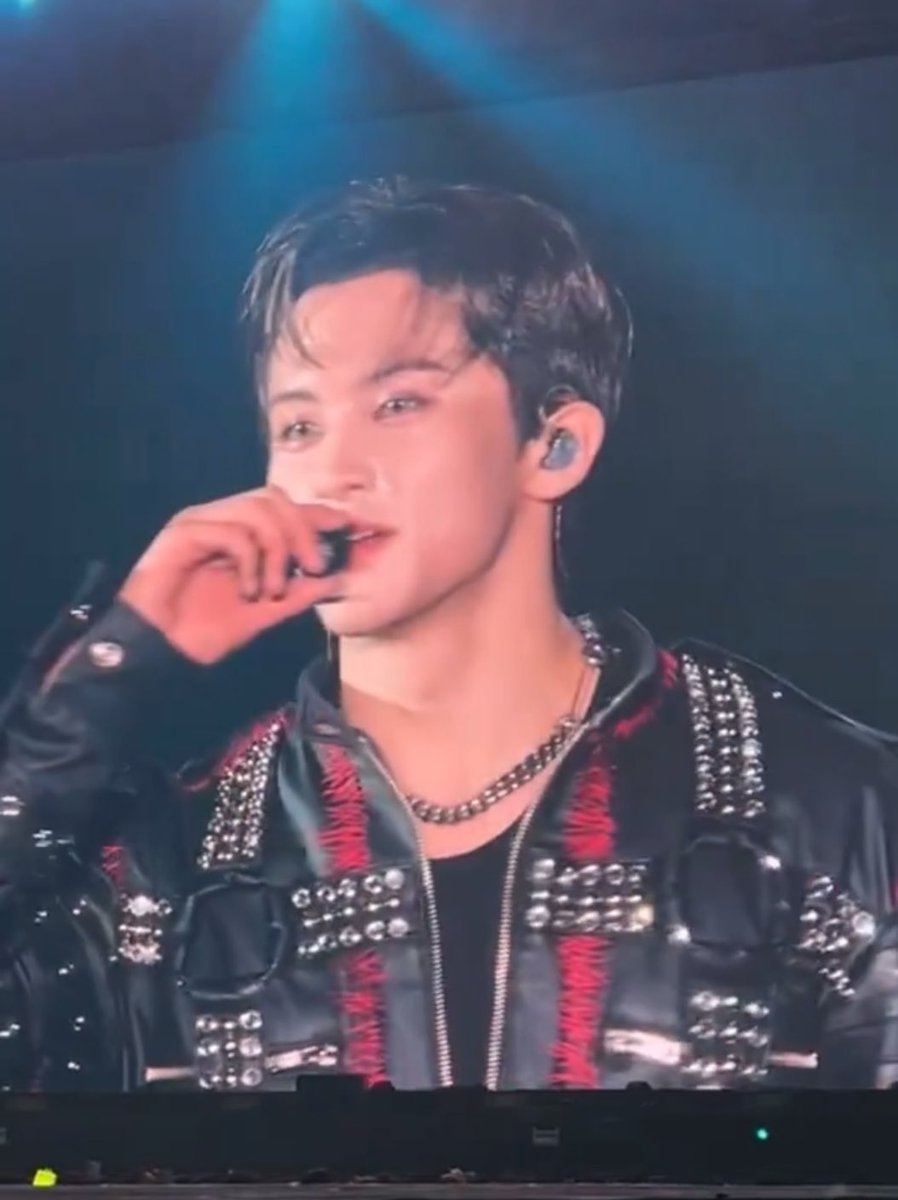 LOOKSMKL's tweet image. 