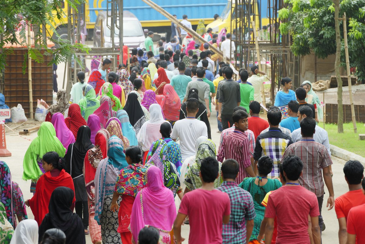 Marking #LabourDay2024 in an extended #heatwave heightened the urgency for renewed commitment to #socialjustice, as we navigate the #ClimateCrisis and other workplace changes, argues Tuomo Poutiainen, ILO Country Director in 🇧🇩 Read more➡️tinyurl.com/yhbrdct6