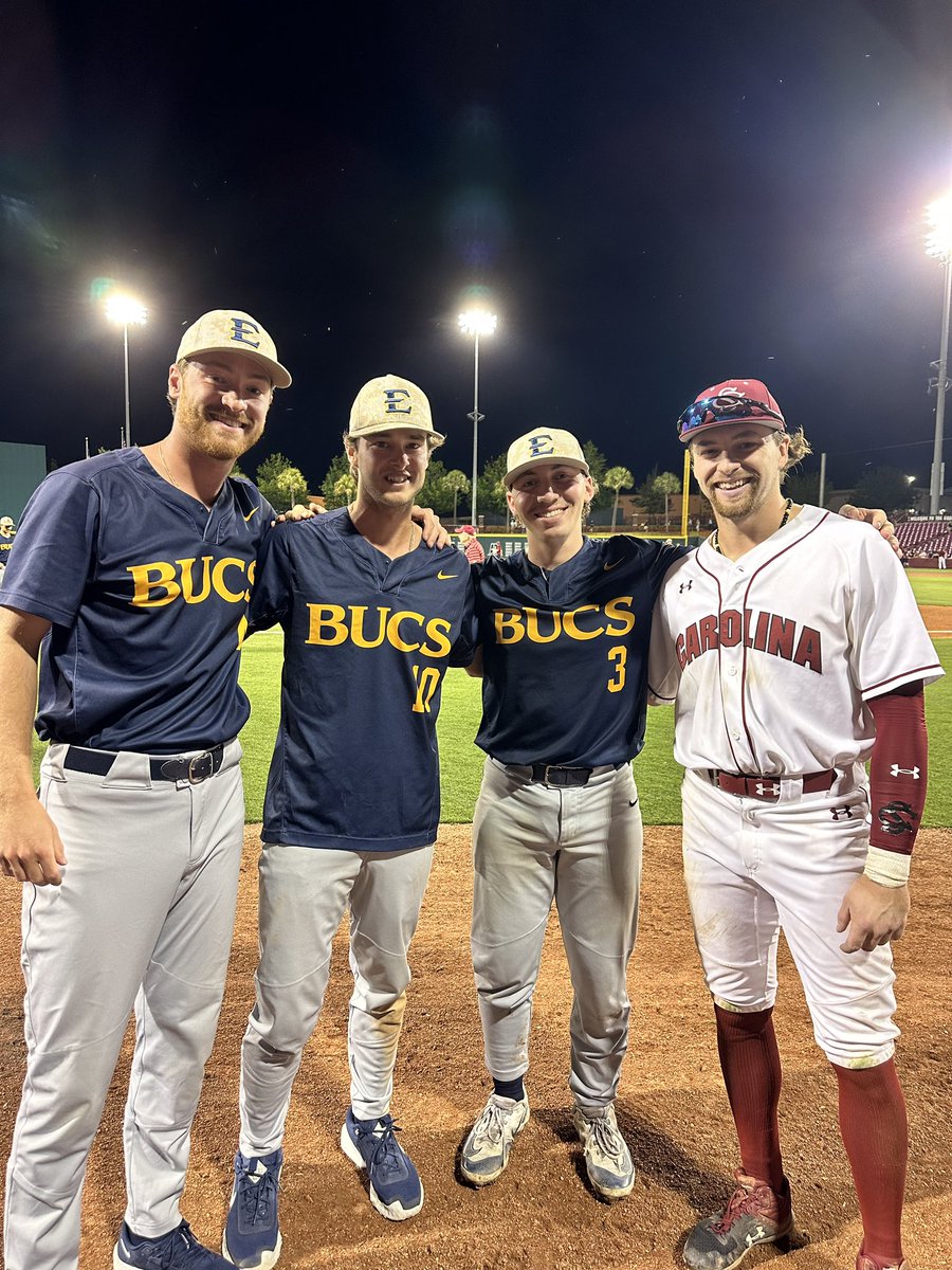 Four great Admiral Alumni!