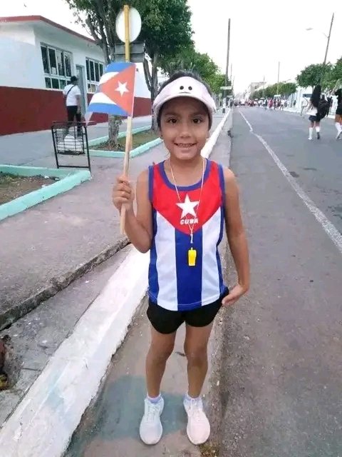 🔴🔵⚪️ #PorCubaJuntosCreamos
CUANDO DIGO FUTURO, ESTA BIEN GARANTIZADO.
Este #1roMayo estuvo nuestro FUTURO PRESENTE.
#Cuba