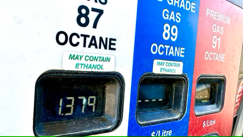 Le gouvernement fédéral donne un coup de pouce financier au secteur des biocarburants dans un contexte de concurrence américaine croissante @CanadianFuels ow.ly/gJ9K50RuAyt via @CBC #CleanTech #FuelTech #RandD #SRED #CanadaTaxCredit #BusinessFunding #CanadaBusiness #RSDE