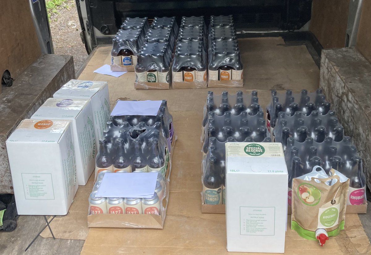 This mornings #tuttsclumpcider deliveries to @CobbsFarmShop #Englefield @stanlakepark @JOGhungerford - Home deliveries to #Reading #Upton 😊 #essentialsupplies #supplychain #propercider #fruitcider #bizitalk