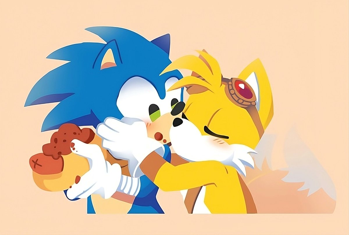 Sonic has to choose between his chili dog and the cutest fox in the world !  Art by askboominggays posted on Tumblr on September 18th 2016 image has been enhanced to 2612x1764 #sontails #sonails #sonicxtails 
#furry  #furryart  #TailsTheFox