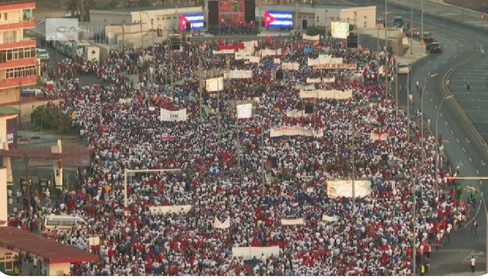 A los enemigos de la Revolución, que analicen y saquen las cuentas que quieran pero aquí mi gente hay Revolución pa'rato. #IslaRebelde #PorCubaJuntosCreamos #Cuba