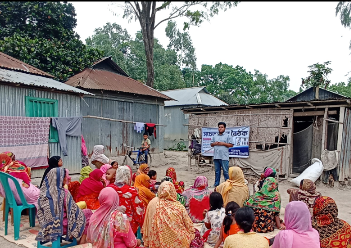 নিঃস্বার্থ বোরহান এখন ‘রক্তের সচেতন বার্তা’ নিয়ে বিভিন্ন গ্রামগঞ্জে